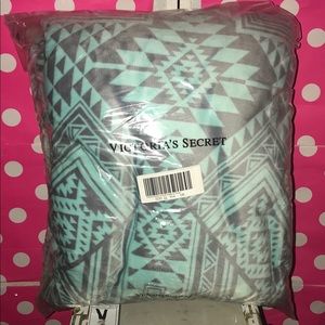 Rare Victoria Secret Pink Western Aztec Sherpa
